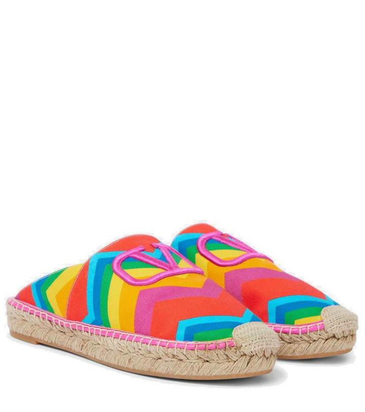 Photo: Valentino Garavani VLogo canvas espadrilles