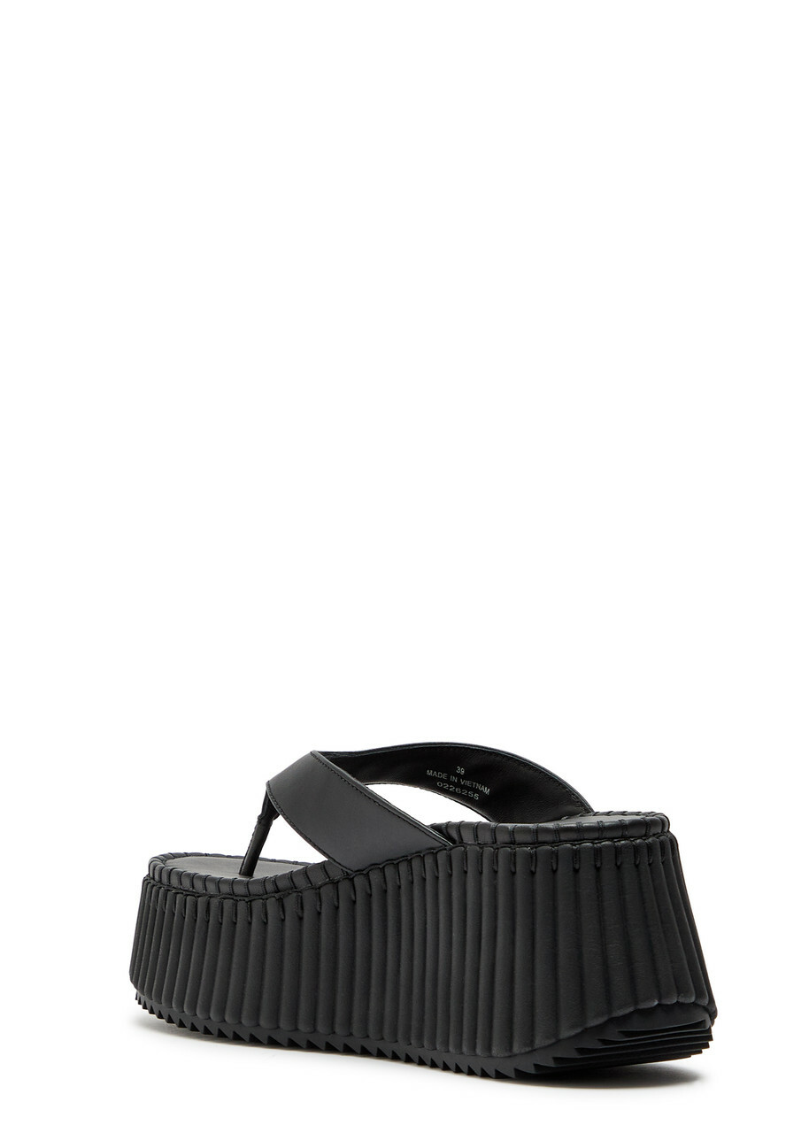 Chloe Nama 80 Thong Leather Wedge Sandals Black