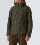 And Wander 2.5L Hiker raincoat