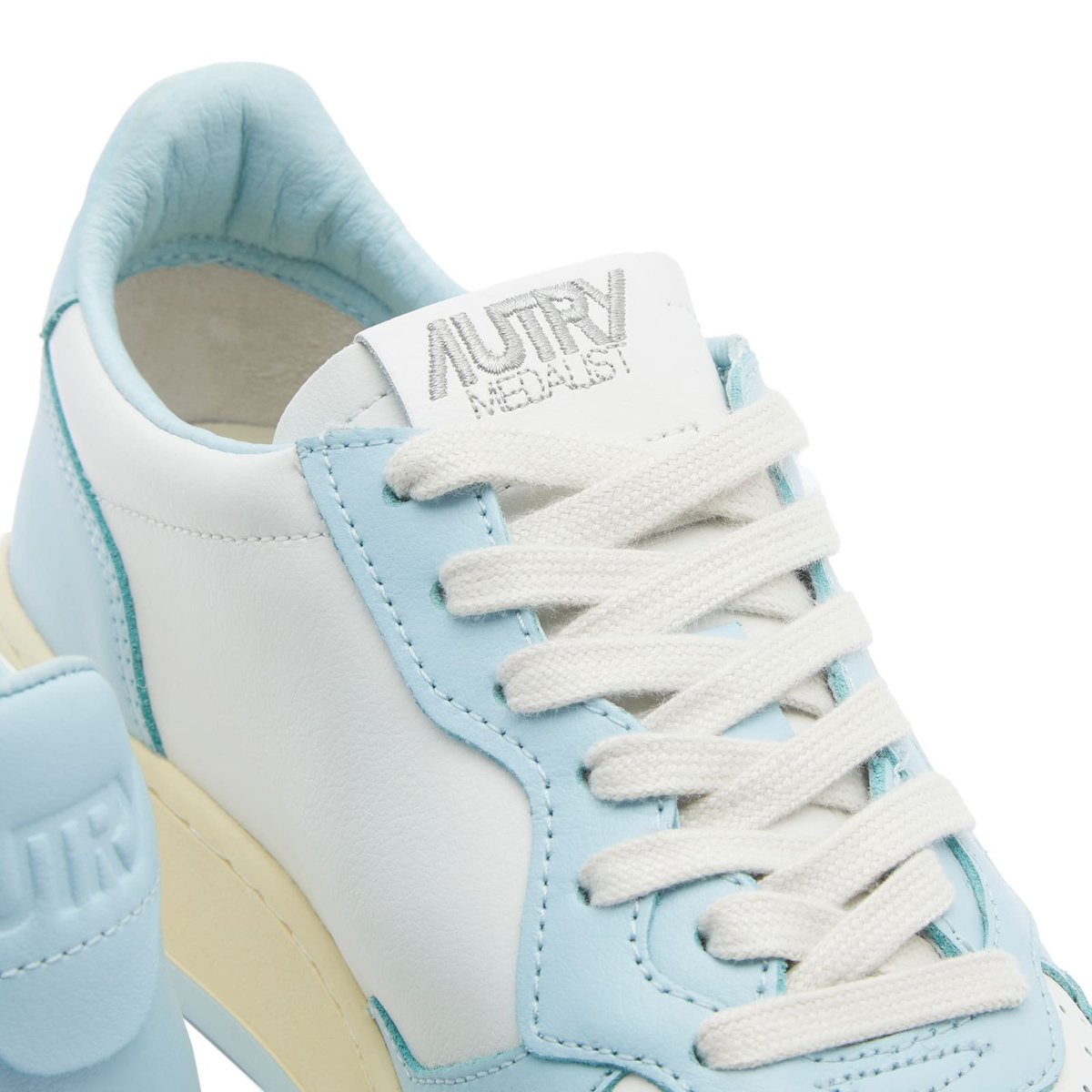 Autry Women's Medalist Low Sneakers in White