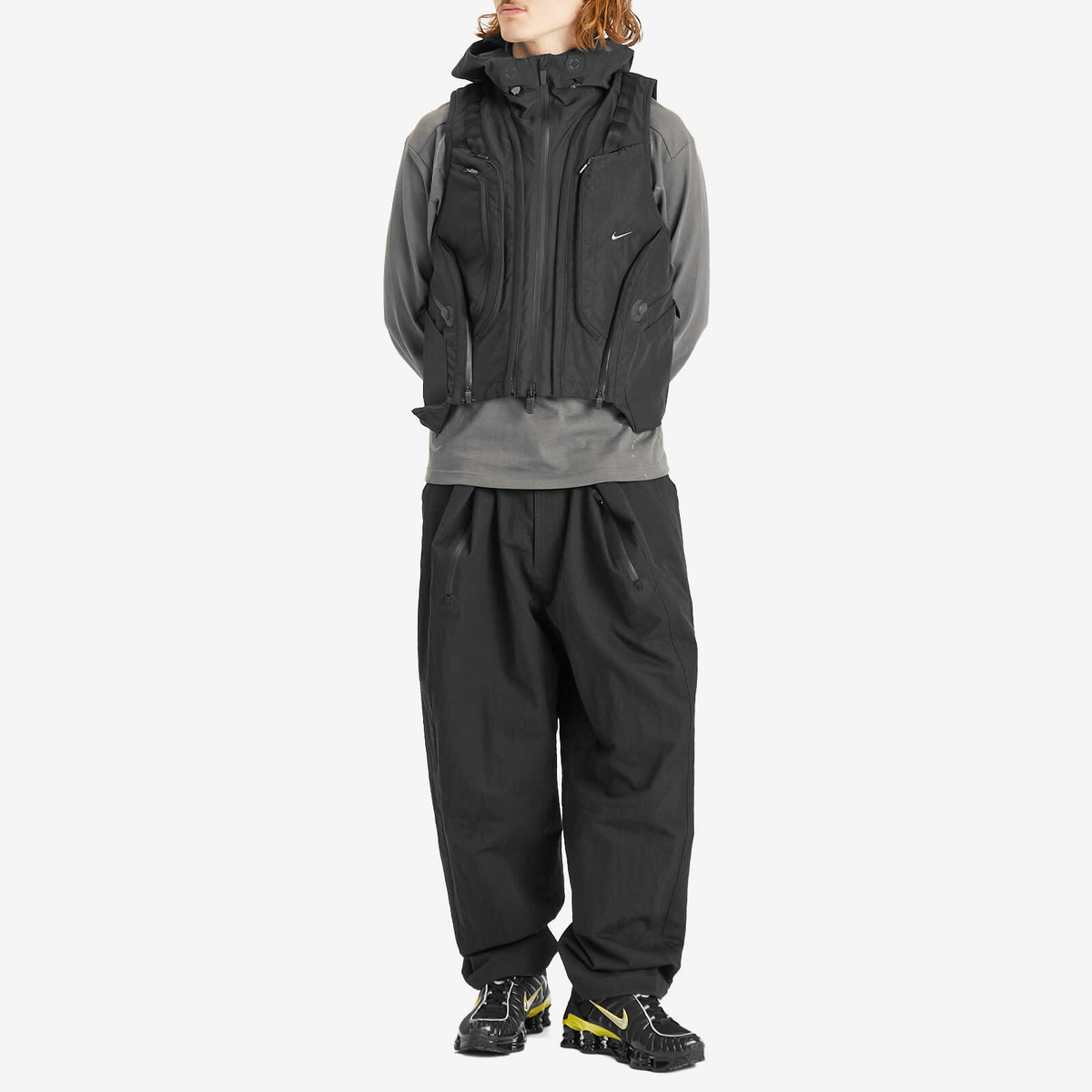 Nike ISPA Adapt Modular Vest in Black/Iron Grey