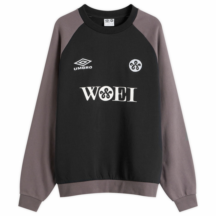 Photo: Umbro Men's x WOEI Crew Sweatshirt in Black/Grey