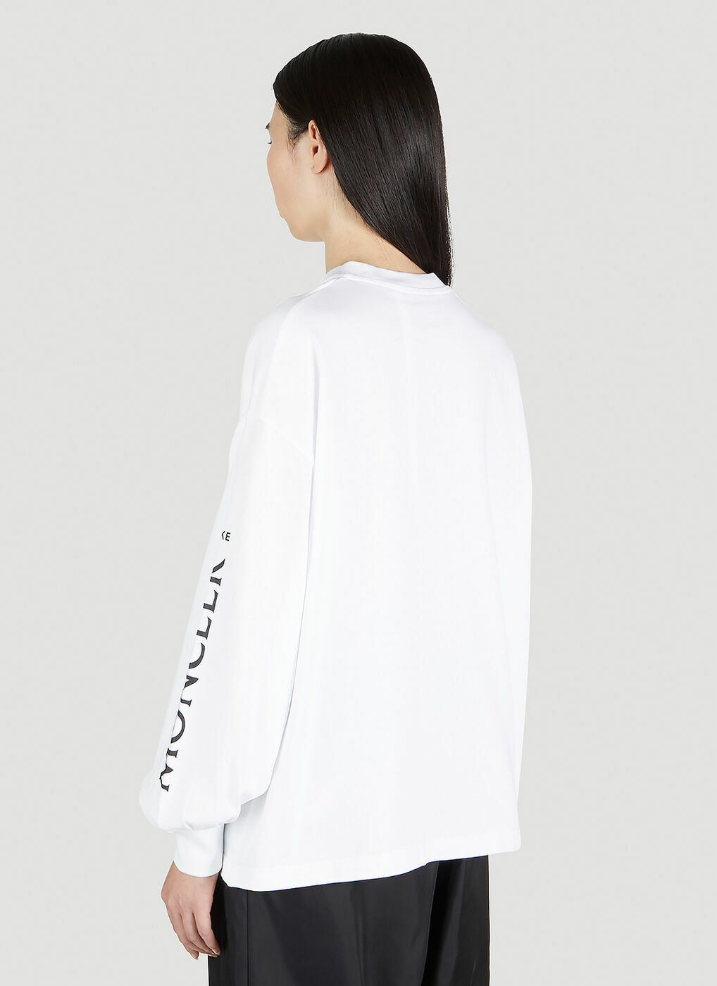 4 Moncler Hyke - Logo Print Long Sleeve T-Shirt in White