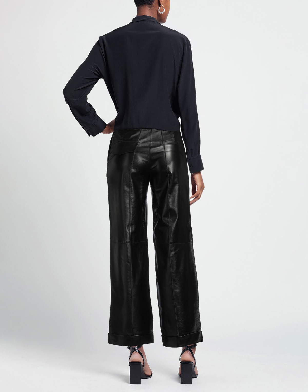 Aeron Womens Pants in Black