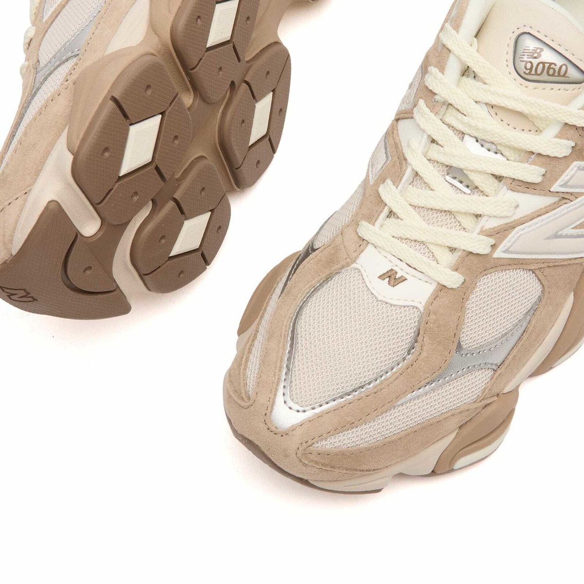 New Balance U9060ERM Sneaker in Beige