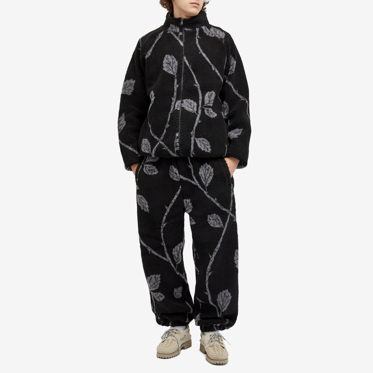 Heresy Men's Bramble Fleece Pants in Print