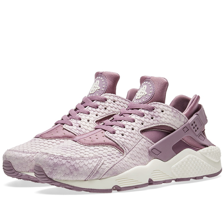 Photo: Nike Air Huarache Run Premium W