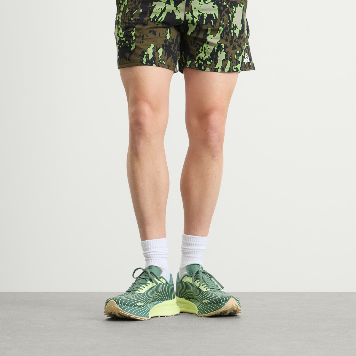 Nike Men's ACG Ultra Fly Trail 2 in Dutch Green/Barely Vol/Vegas Gold