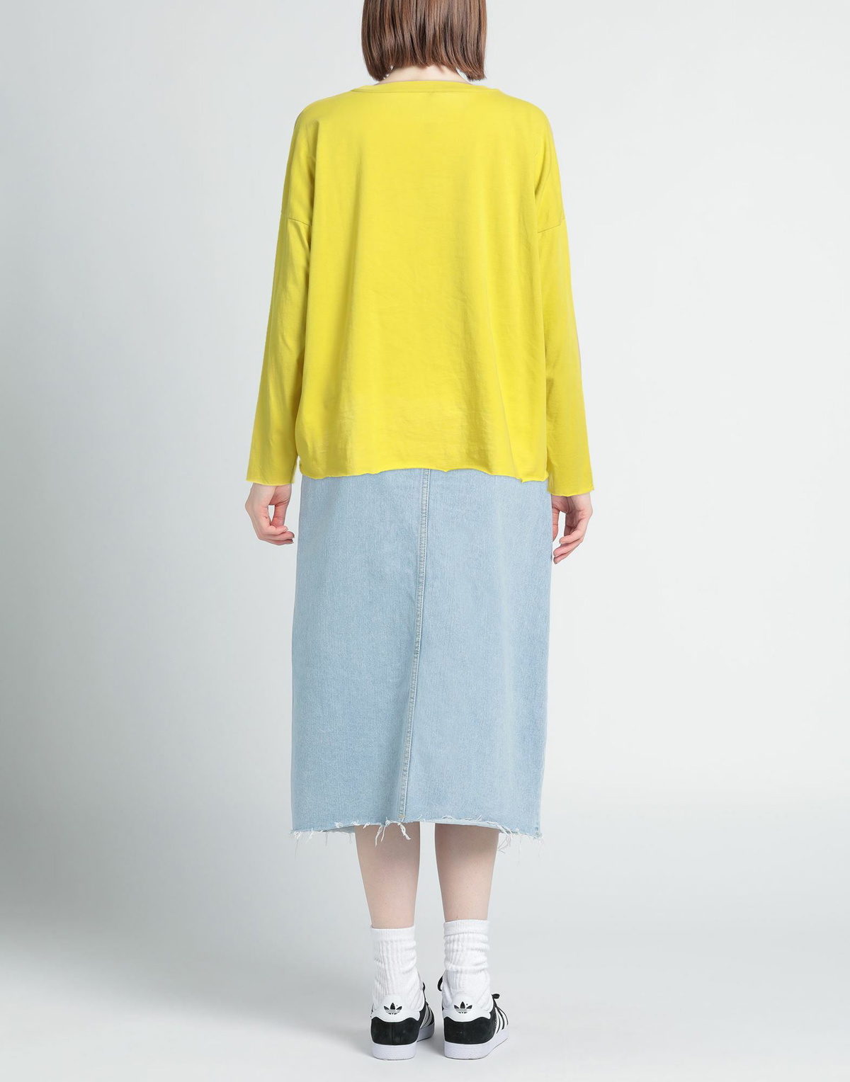Manila Grace Womens T-shirt in Yellow