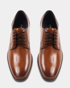 Steve Madden Kruise Dress Shoes in Tan