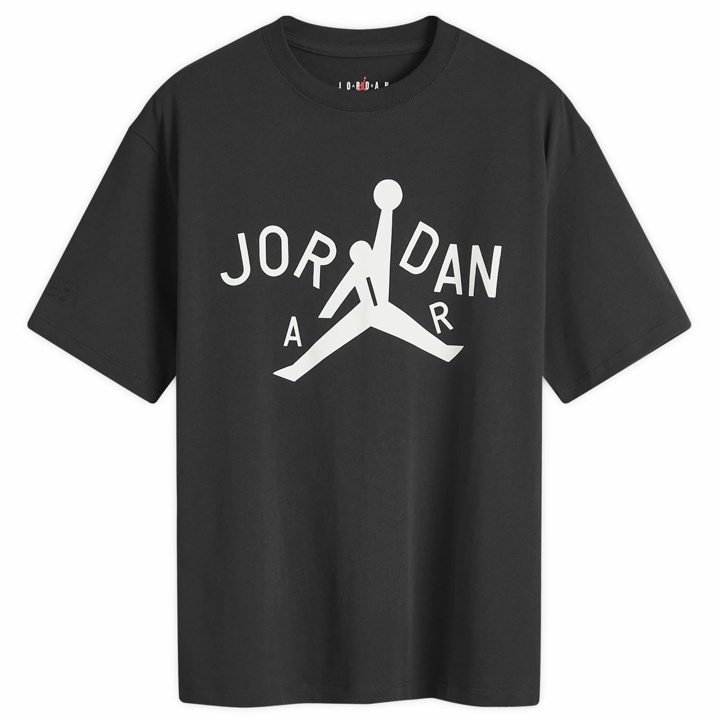 Photo: Air Jordan x Nina Chanel T-Shirt in Black