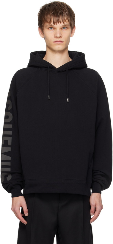 Photo: JACQUEMUS Black Les Classiques 'Le hoodie Typo' Hoodie