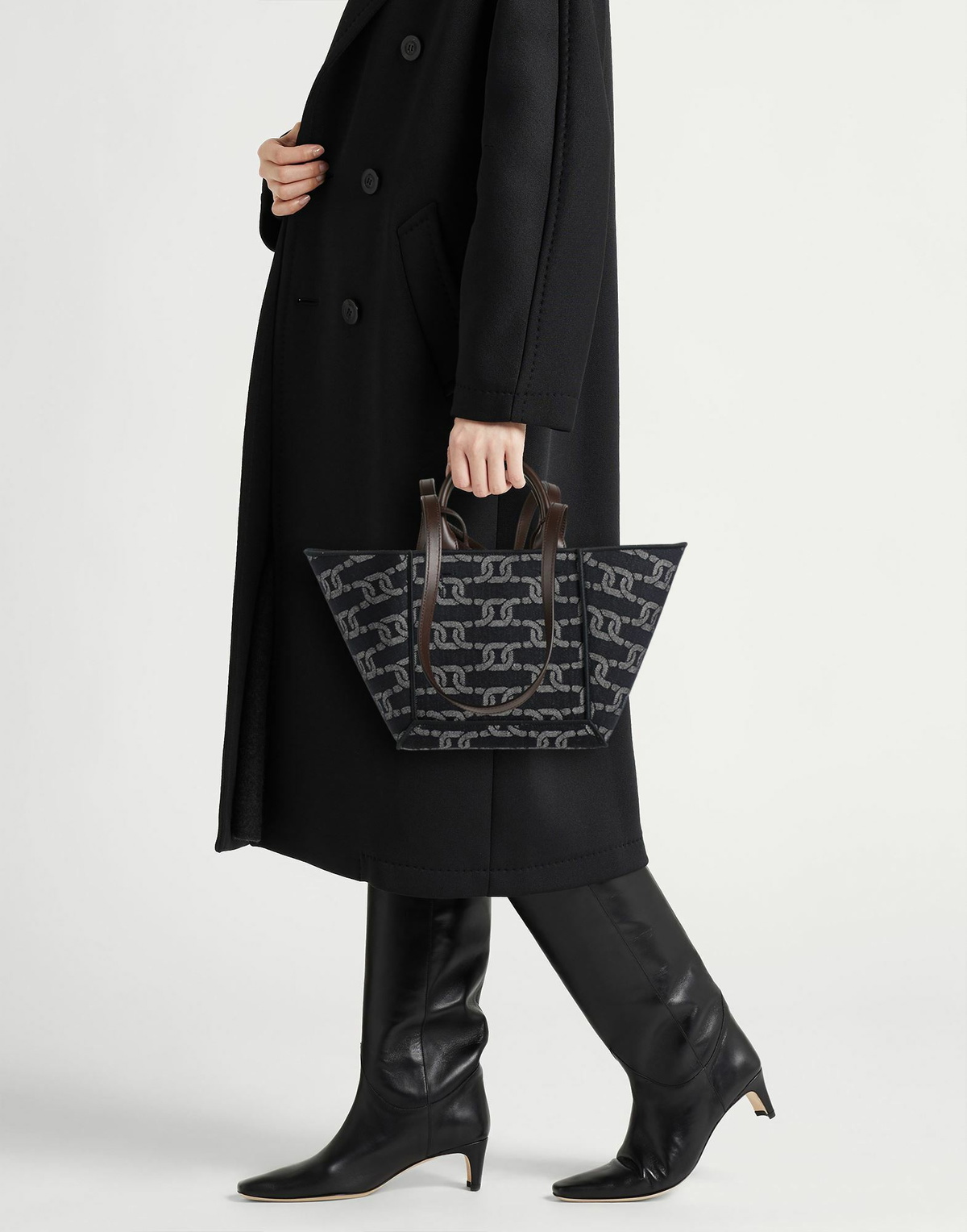 Tod's Womens Shoulder bag Midnight in Blue