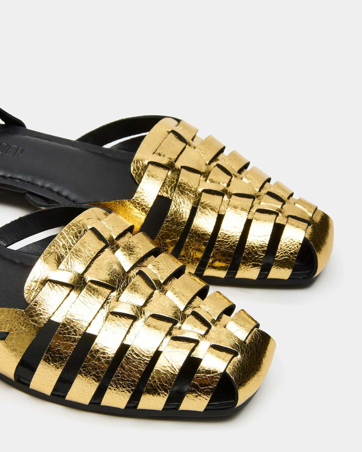 Steve Madden Medlin Flats in Gold
