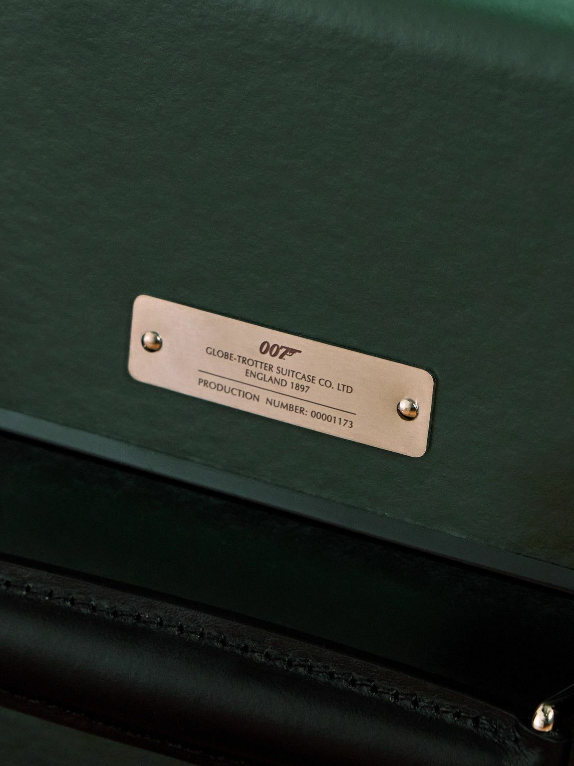 Globe-Trotter - No Time to Die Leather-Trimmed Vulcanised Fibreboard Carry-On Suitcase