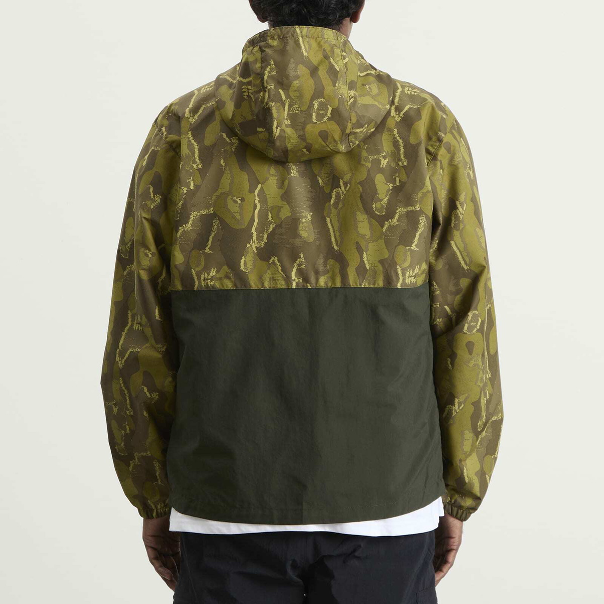 Columbia Men's Spire Valley™ Novelty Windbreaker in Mossy Green Treebark Greenscape