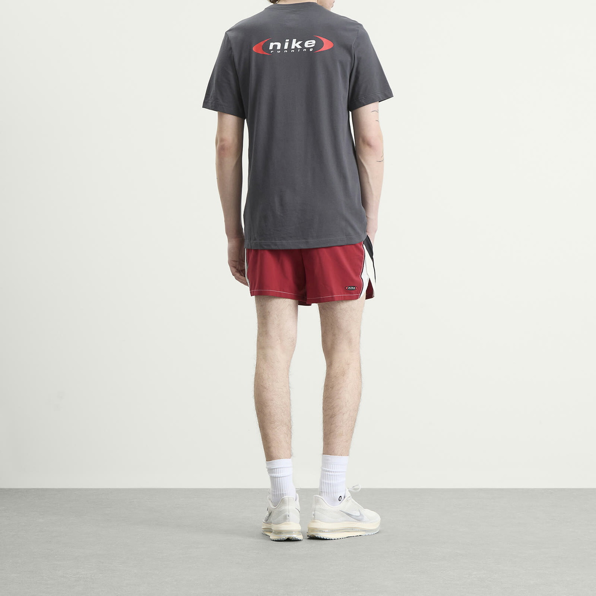 Nike Running Men's Nike Men's Dri-Fit Retro Running T-Shirt in Anthracite