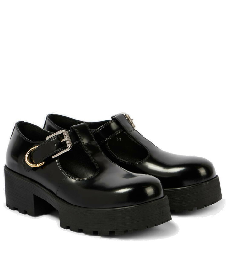 Photo: Givenchy Voyou brushed leather loafers