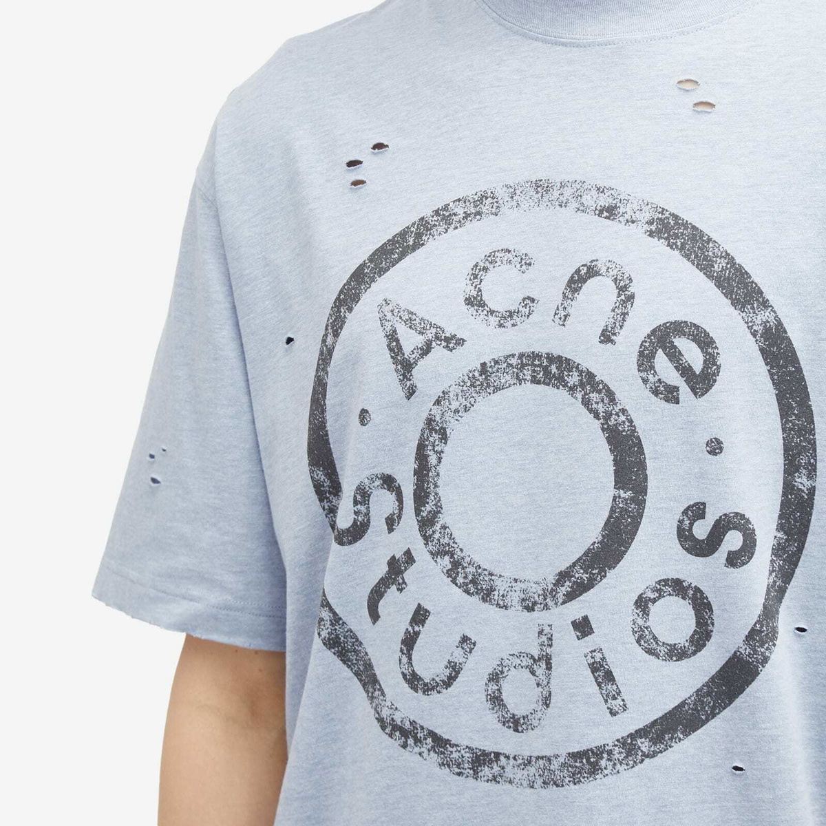 存在感絶大【Acne Studios】Exford Button Logo T-Shirt ACNE STUDIOS Exford Button Logo Distressed T-shirt Acne Studios