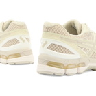 Asics GEL-Kayano 20 Sneaker in Fossil/Cream
