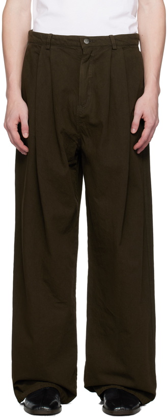 Photo: Mark Kenly Domino Tan Studio Brown Per Trousers