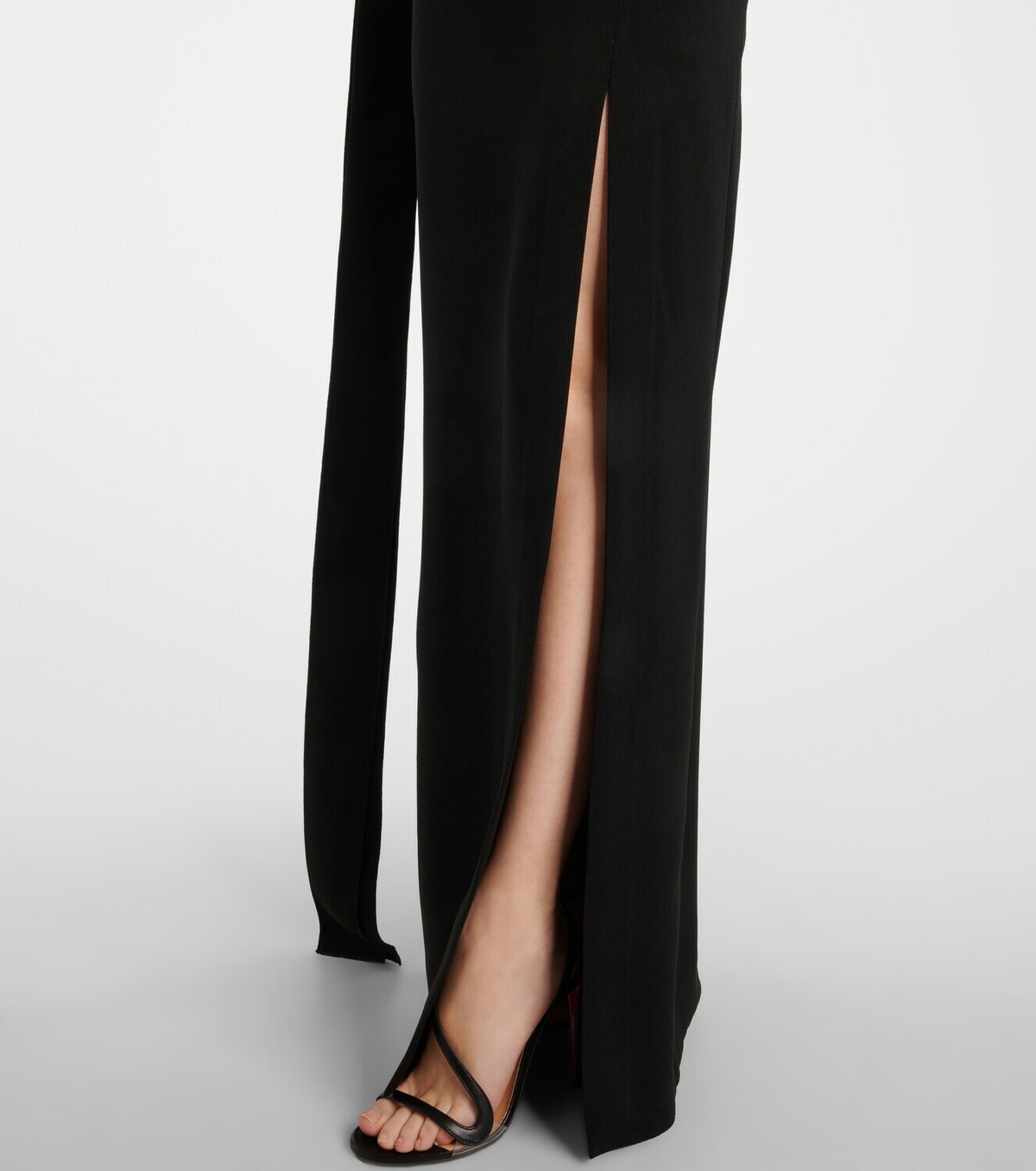Solace London Irina scarf-detail crêpe gown