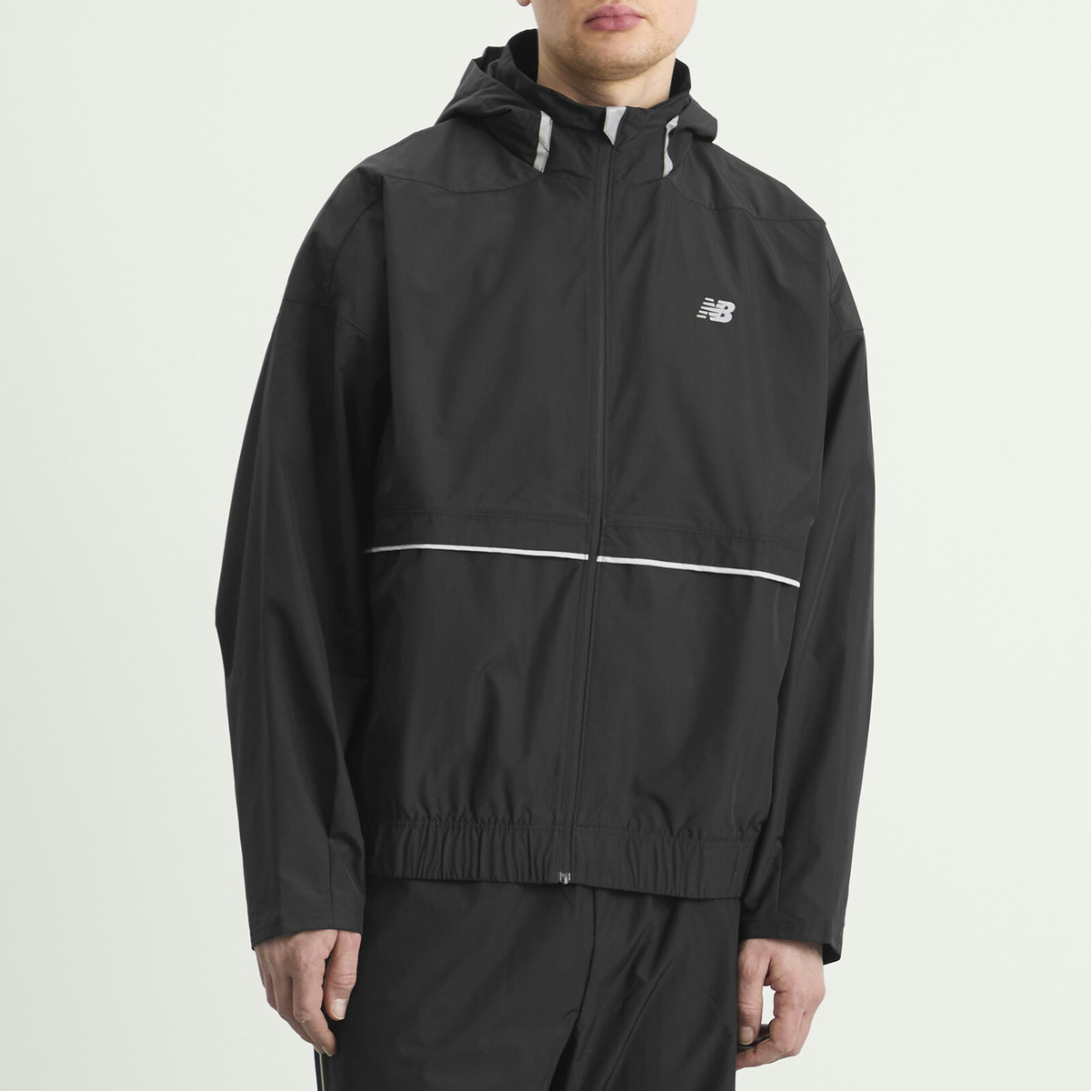 New Balance Men's Elusive Shell Jacket in Black