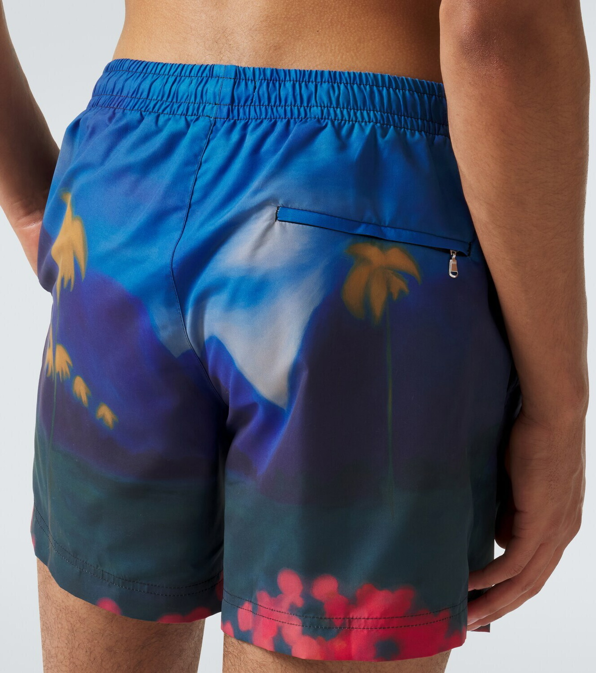 Commas Printed swim trunks
