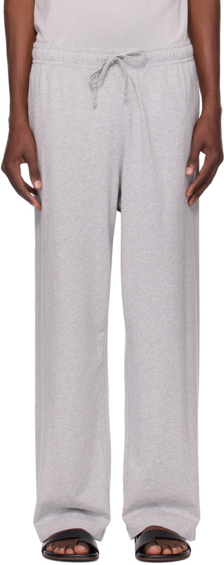 Photo: SKIMS Gray Jersey Lounge Relaxed Straight Leg Sweatpants