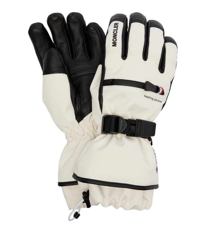 Photo: Moncler Leather-trimmed ski gloves