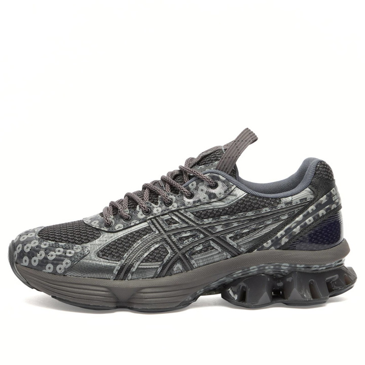 Photo: Asics US7-S Gel-Kenetic Fluent Sneakers in Obsidian Grey/Graphite Grey