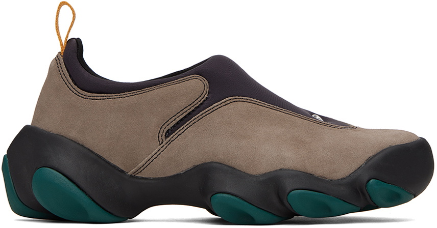 靴 OAKLEY FACTORY TEAM FLESH TAUPE US10 Oakley Factory Team Tan & Taupe Flesh Sneakers