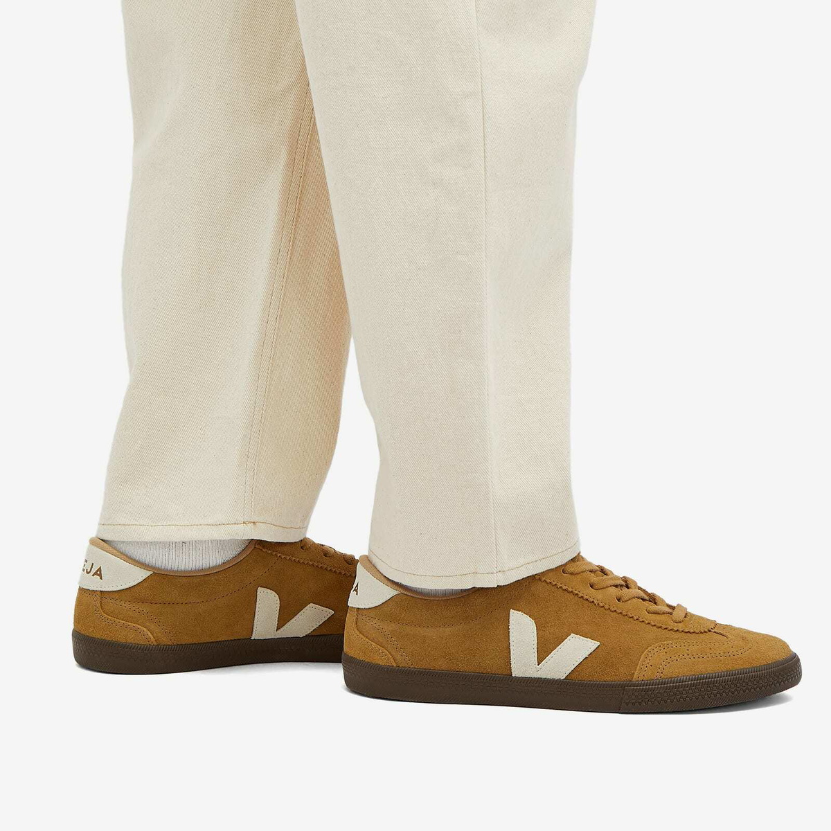 Veja Men's Volley Sneaker in Tent/Natural/Eagle VEJA