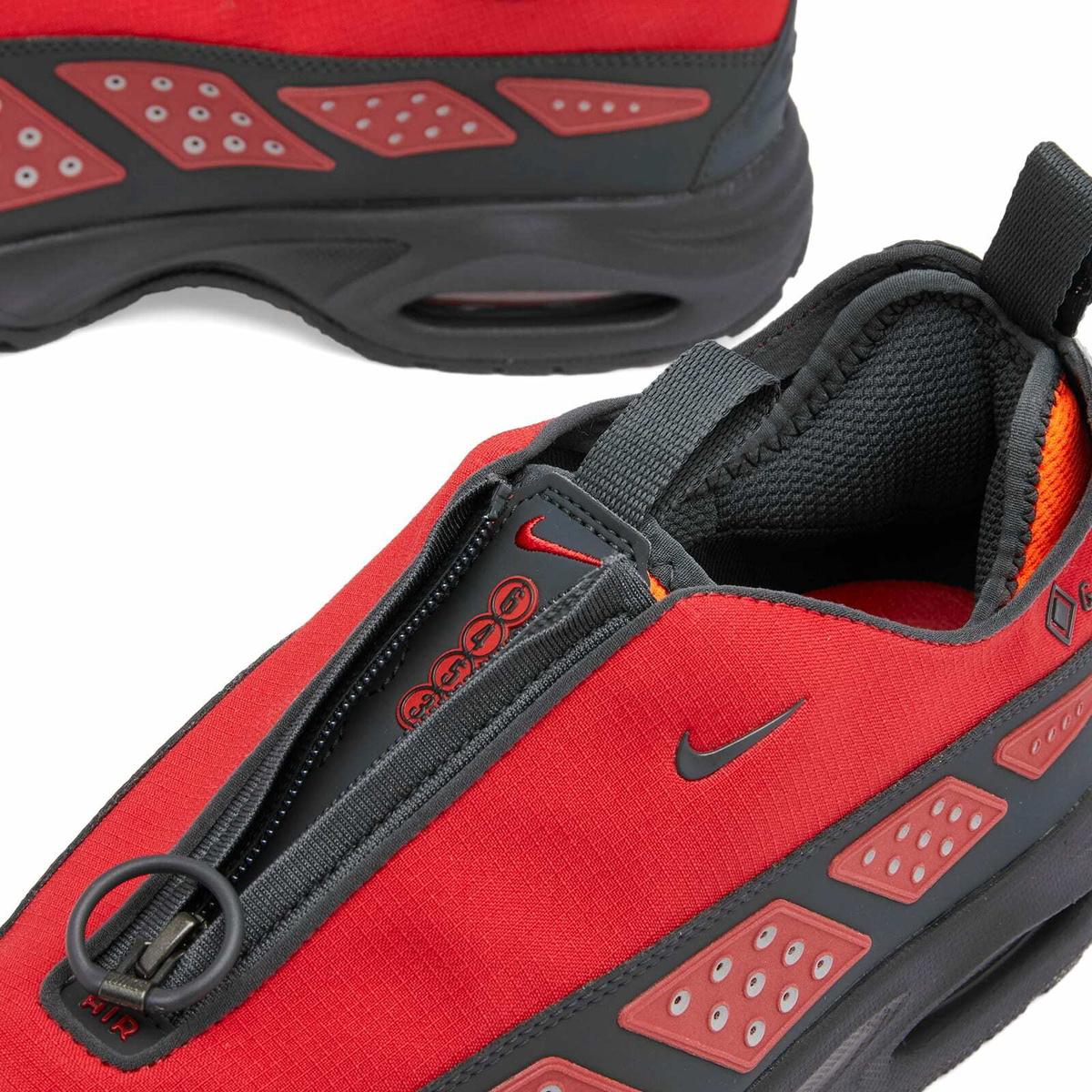 Nike Air Max SNDR Gore-Tex W Sneaker in Red/Black/Grey Nike