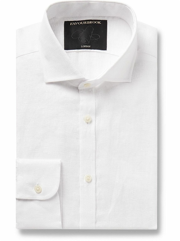 Photo: Favourbrook - Bridford Cutaway-Collar Linen Shirt - White