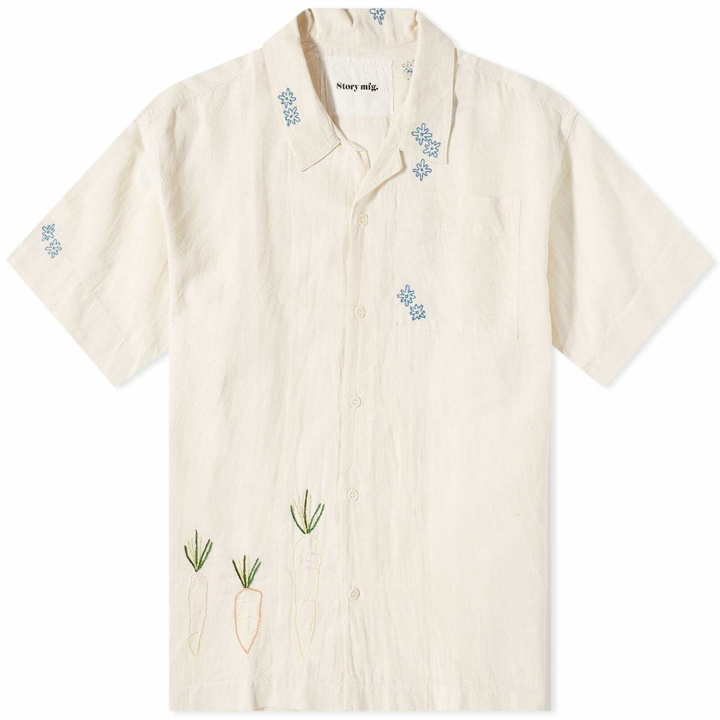 Photo: Story mfg. Men's Carrot Embroidered Vacation Shirt in Carrot Hand Embroidery