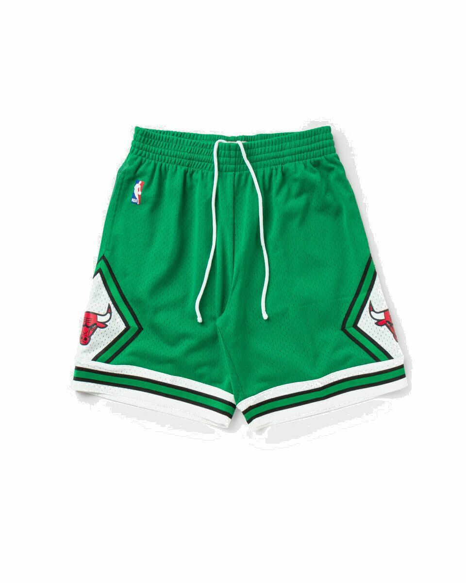 Photo: Mitchell & Ness Nba Swingman Shorts Chicago Bulls 2008 09 Green - Mens - Sport & Team Shorts