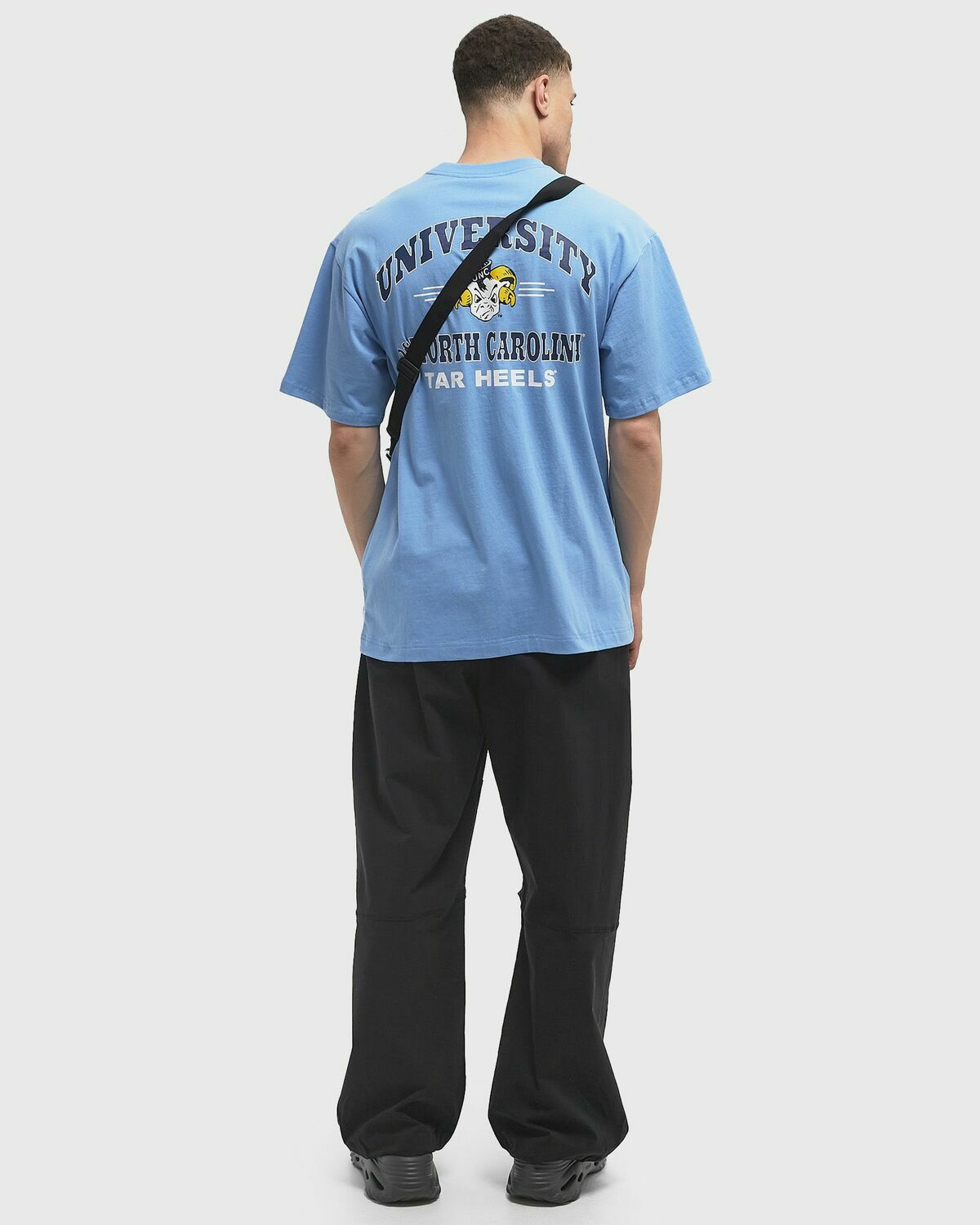 Mitchell & Ness NCAA DOUBLE HIT SS POCKET TEE VINTAGE LOGO NORTH CAROLINA Blue Mens Shortsleeves/Team Tee