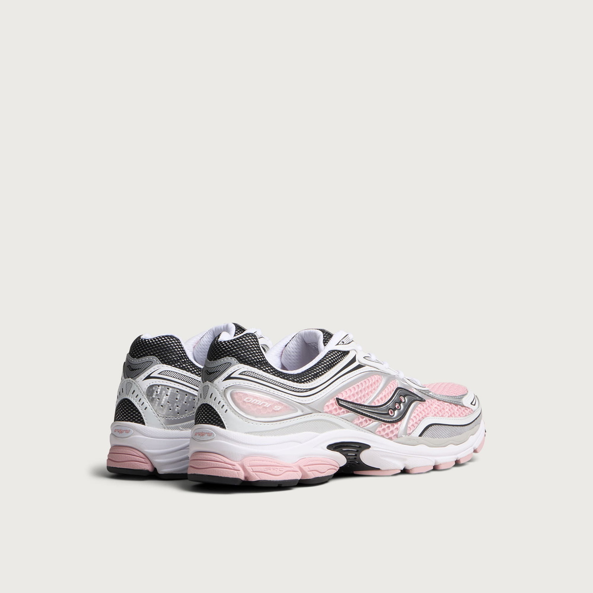 Saucony Progrid Omni 9 OG Sneaker in White/Touch