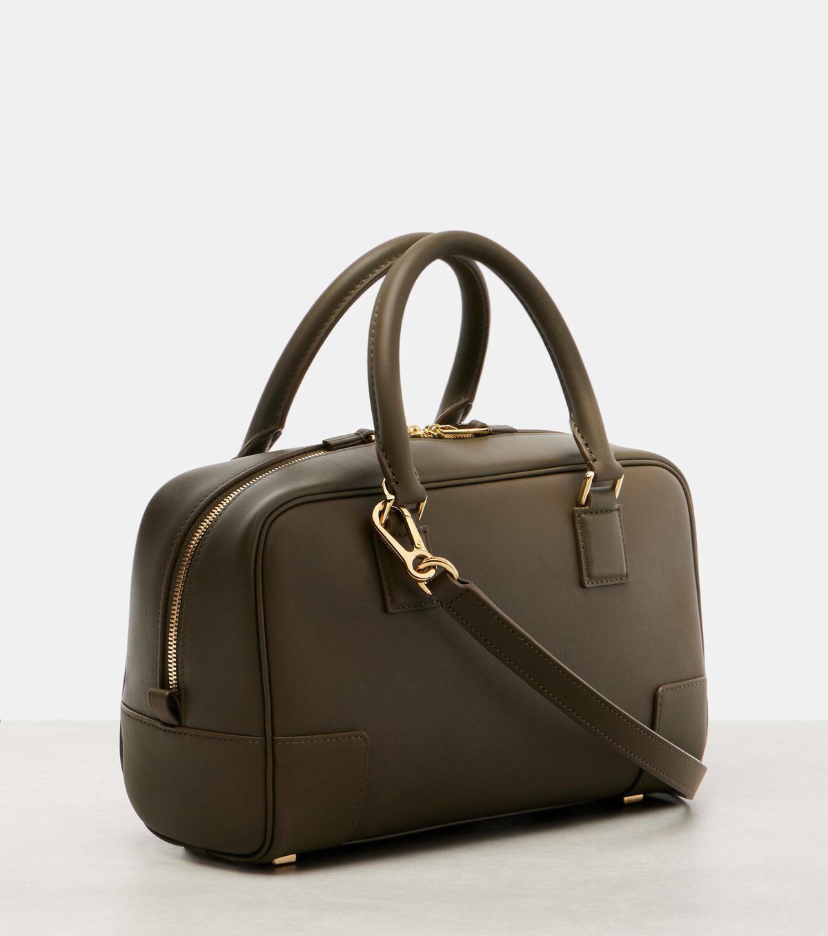 Loewe Amazona 23 leather tote bag