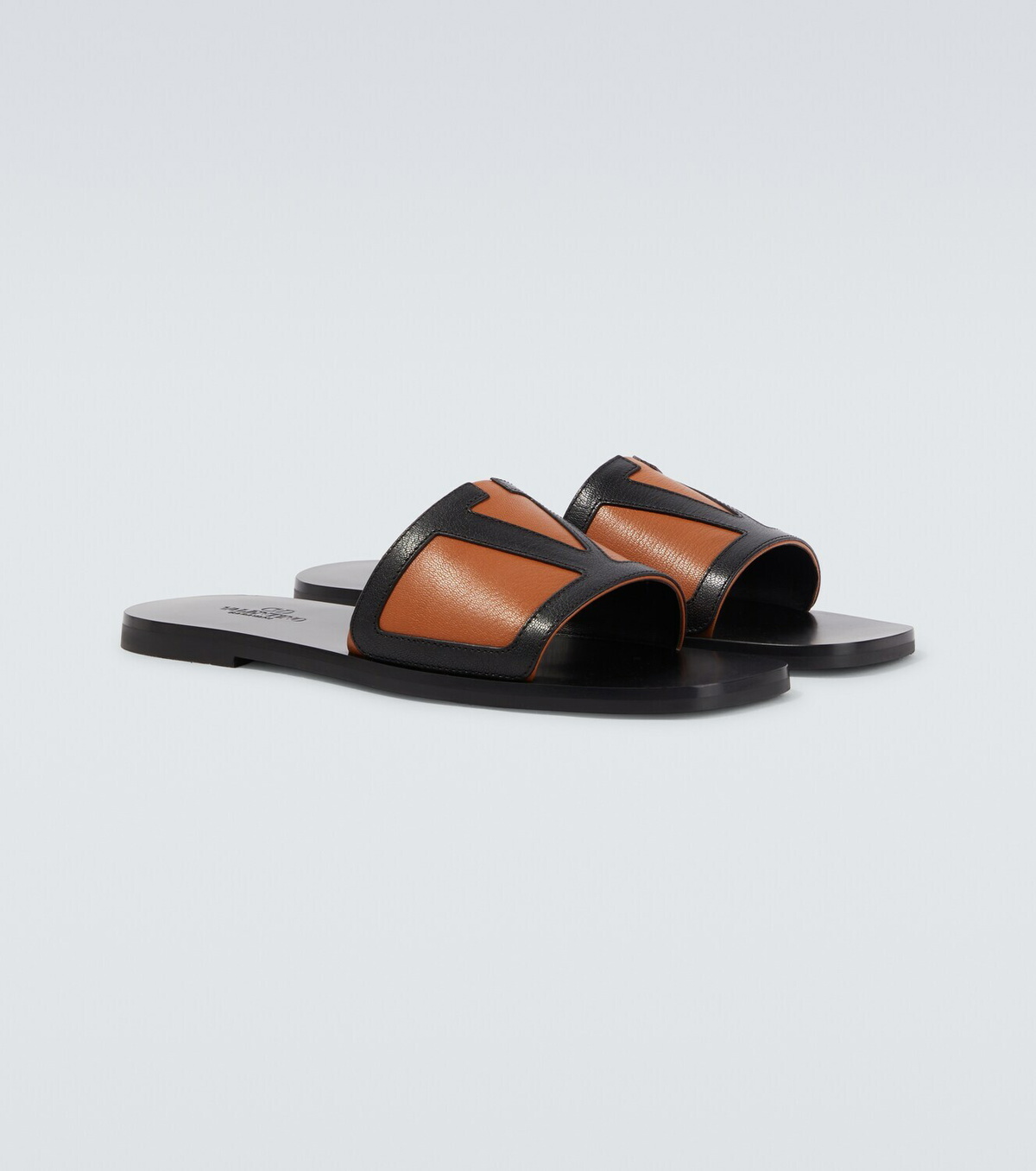 Valentino Garavani Viva Superstar leather slides