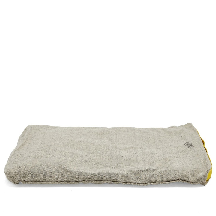 Photo: Puebco Pet Cushion in Ivory/Black 