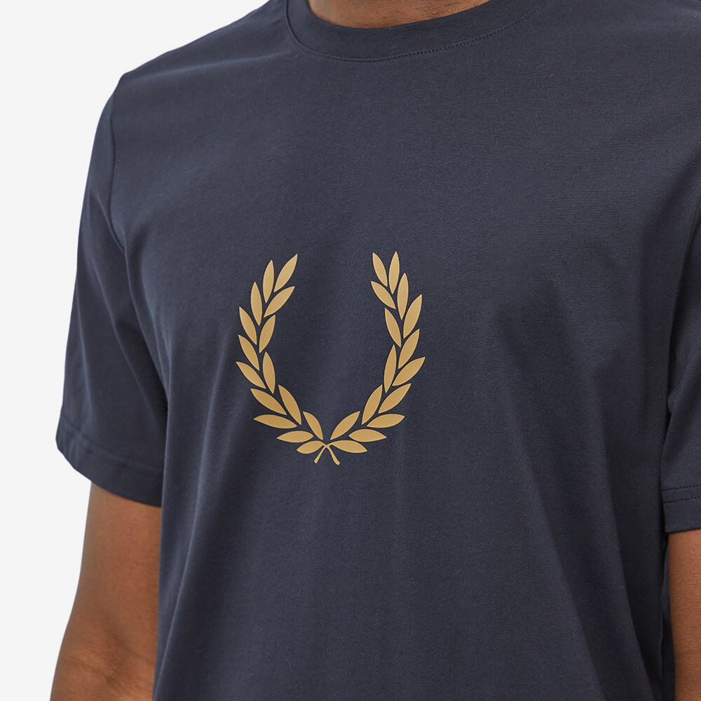 【FRED PERRY】Textured Laurel Wreath T-Shirt ※送関込 Fred Perry textured laurel wreath t-shirt in off white | ASOS