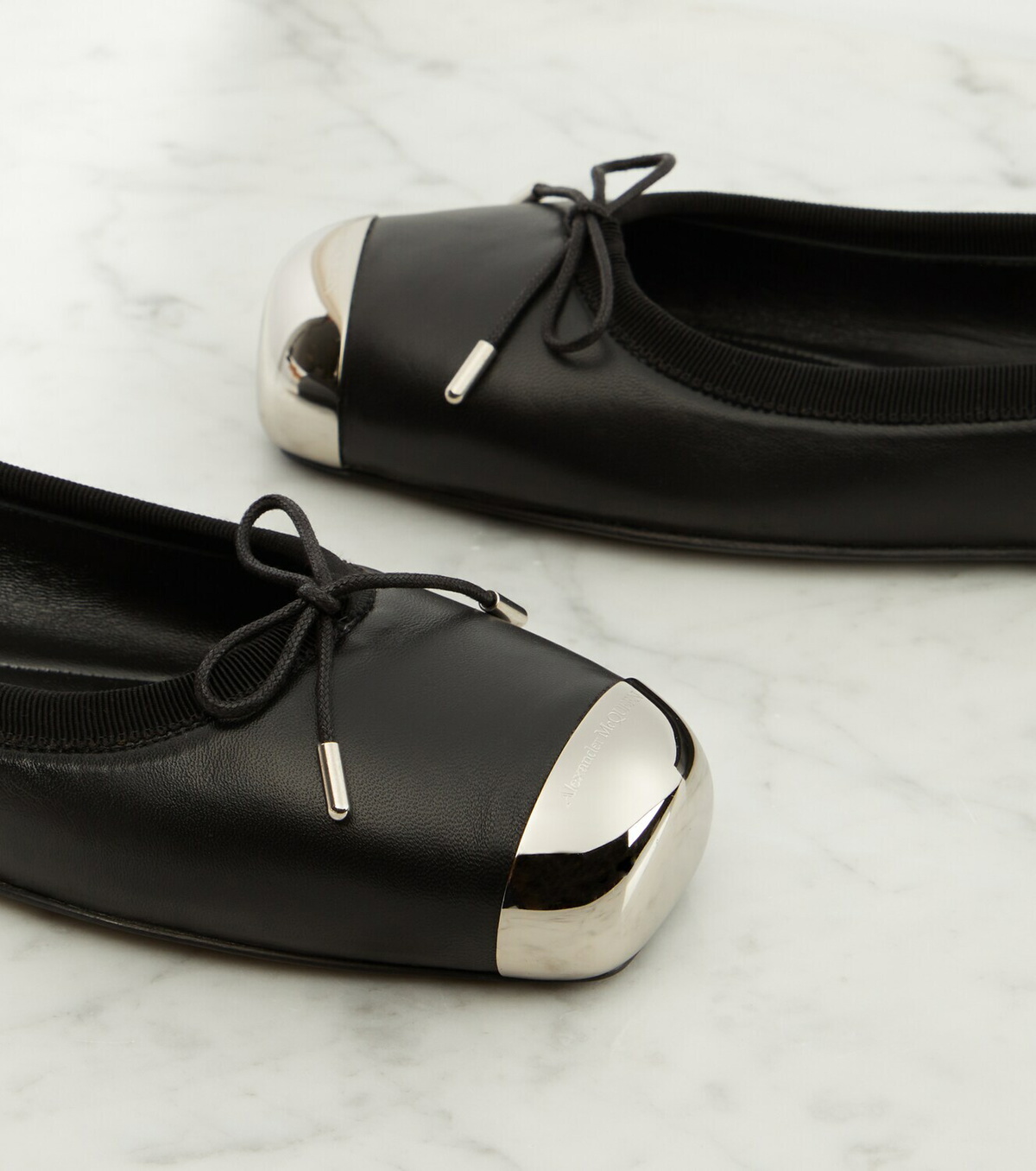 Alexander McQueen Leather ballet flats Alexander McQueen
