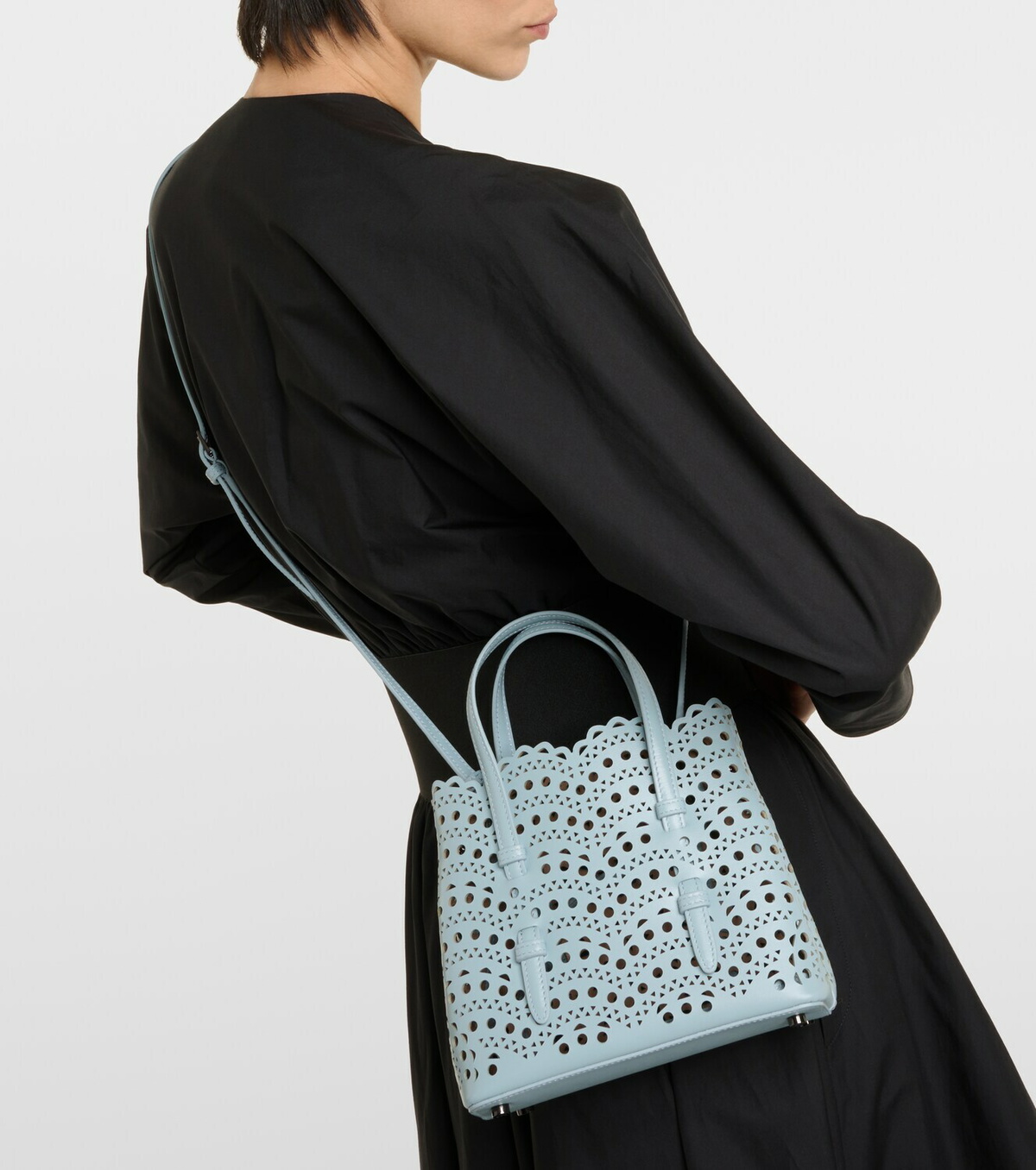 ALAIA MINA 20 VIENNEウェーブバッグホワイト関税込み ALAÏA MINA 20 VIENNEウェーブ カーフスキン製バッグ