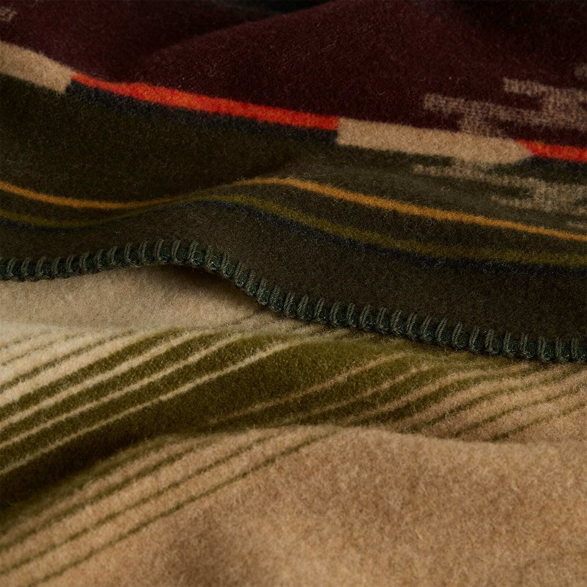 Pendleton Contemporary Napped Throw in Tumalo 