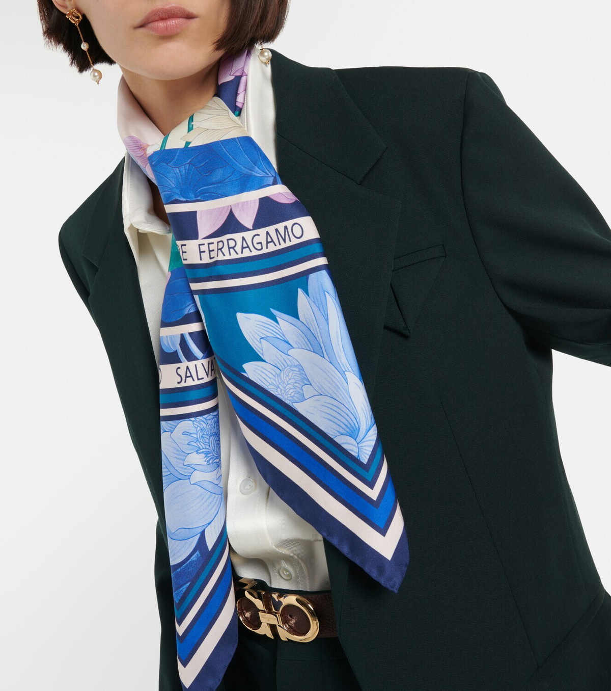 【送料&関税込】Ferragamo Silk Scarf India print silk scarf - Women | Ferragamo