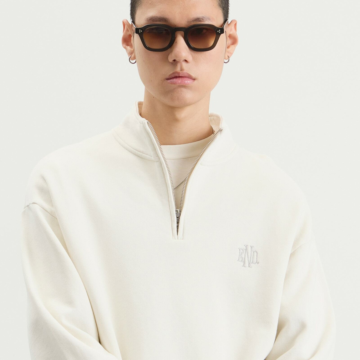 END. Slice Half Zip Sweat in Smoke White