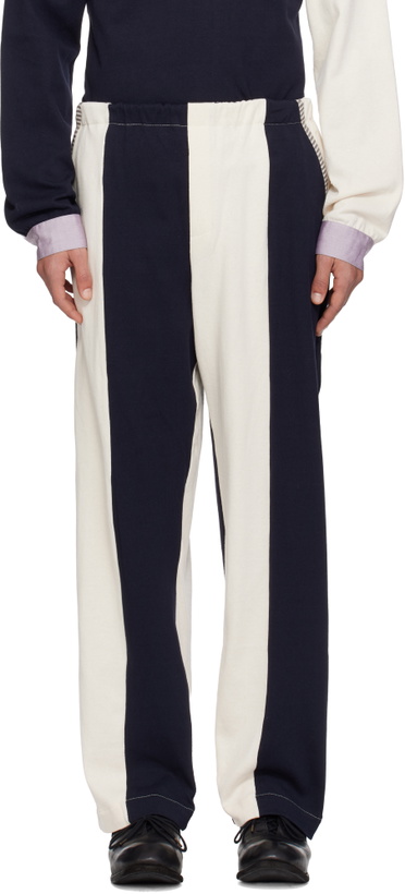 Photo: SC103 Off-White & Navy Leap Sweatpants