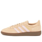 Adidas Handball Spezial in Warm Sandstone/Clear Pink